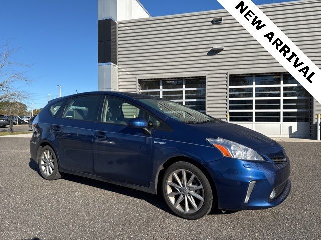 2014 Toyota Prius v Two