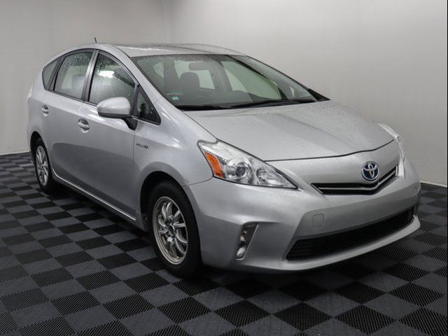 2014 Toyota Prius v Two