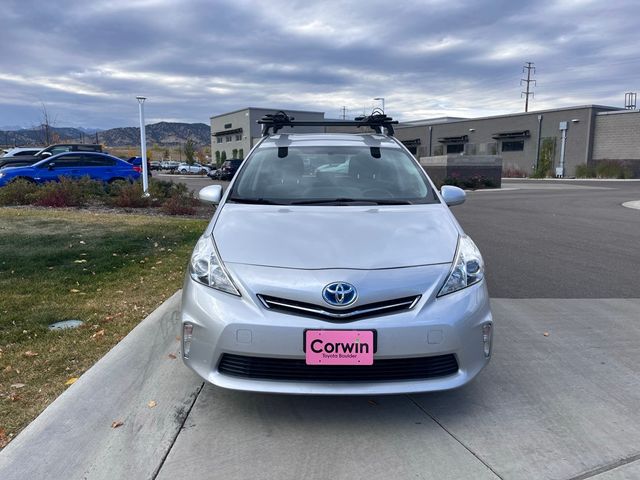 2014 Toyota Prius v Five