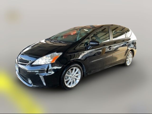 2014 Toyota Prius v Five