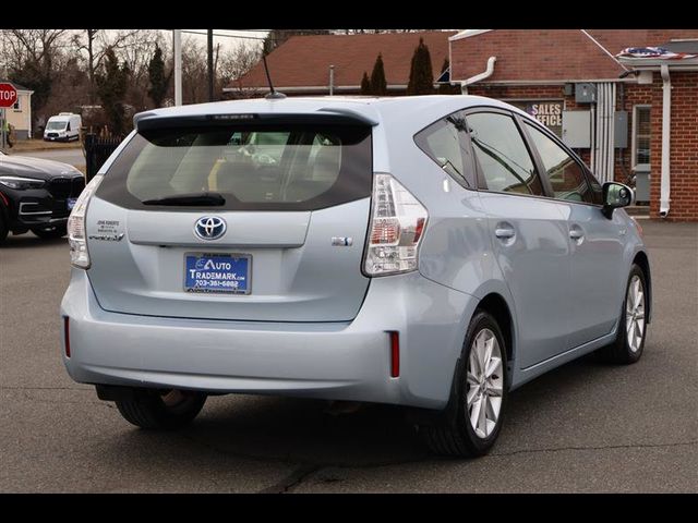 2014 Toyota Prius v Five