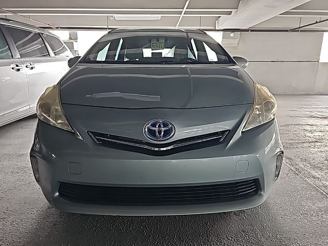 2014 Toyota Prius v Five