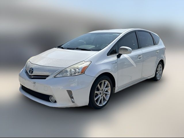 2014 Toyota Prius v Five