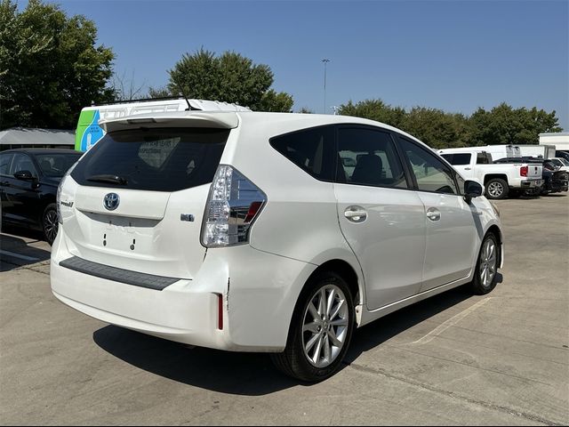 2014 Toyota Prius v Five