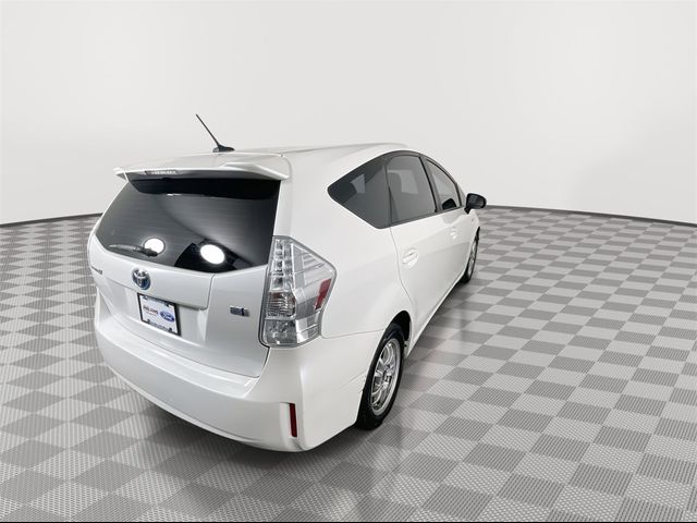 2014 Toyota Prius v Five