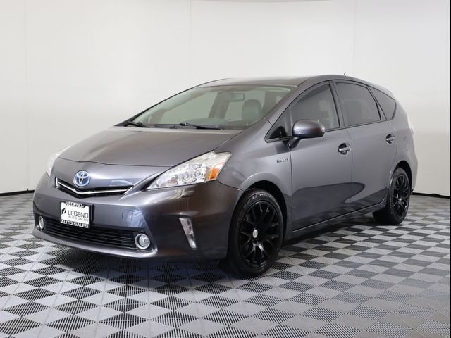 2014 Toyota Prius v Five