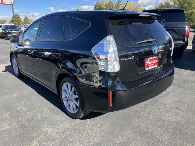 2014 Toyota Prius v Five