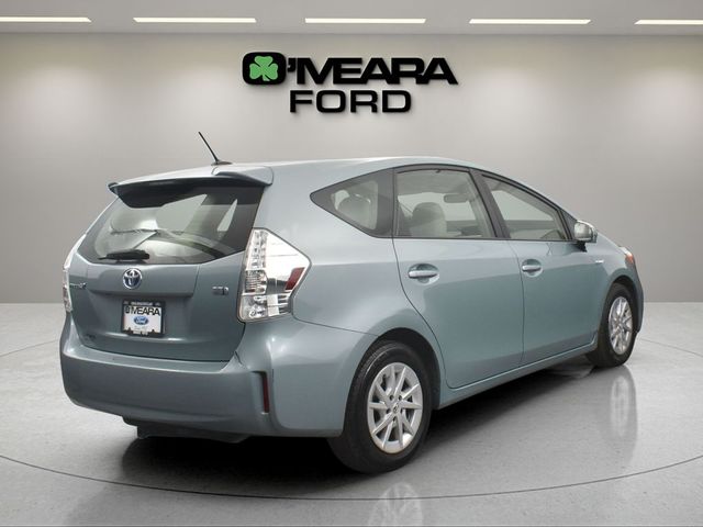 2014 Toyota Prius v Five