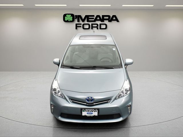 2014 Toyota Prius v Five