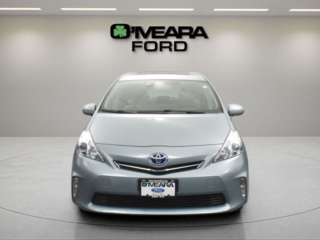 2014 Toyota Prius v Five