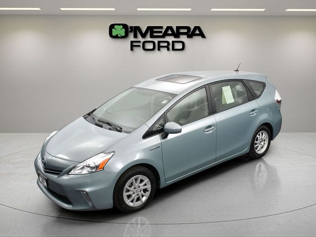 2014 Toyota Prius v Five