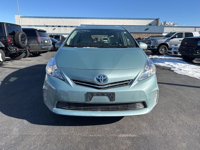 2014 Toyota Prius v Five