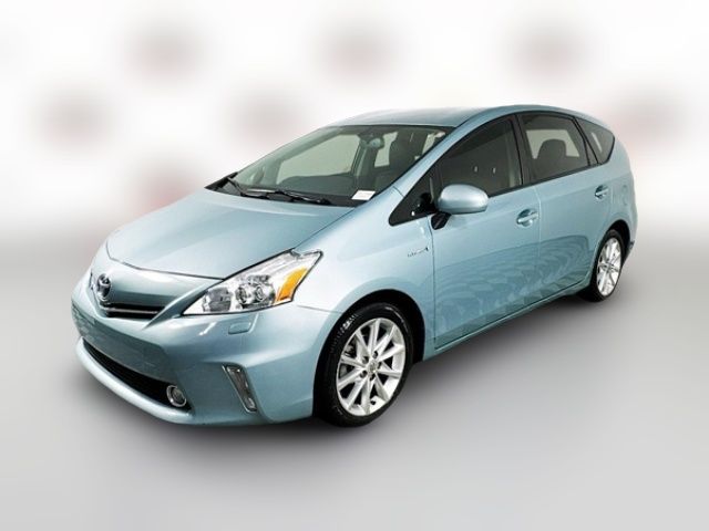 2014 Toyota Prius v Five