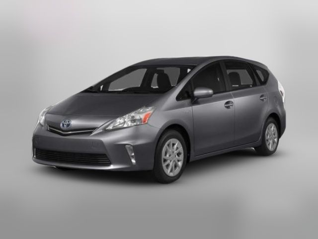 2014 Toyota Prius v Five