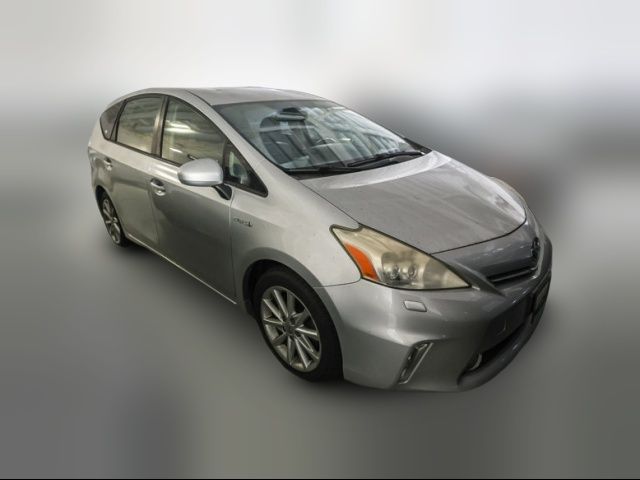2014 Toyota Prius v Five