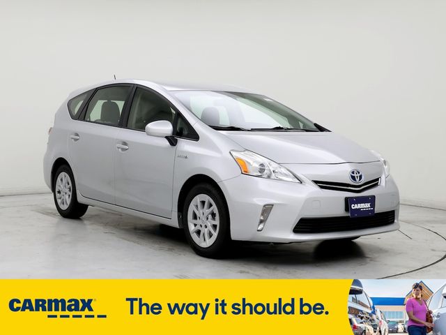 2014 Toyota Prius v Five