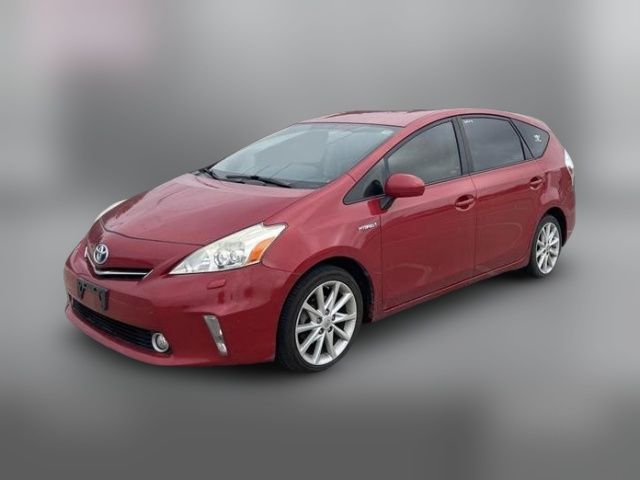 2014 Toyota Prius v Five