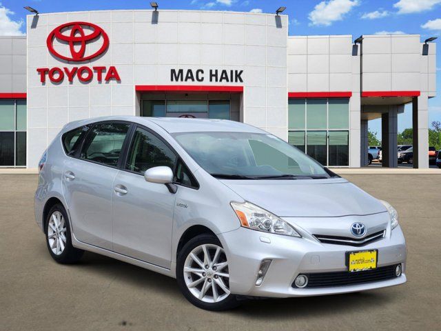 2014 Toyota Prius v Five