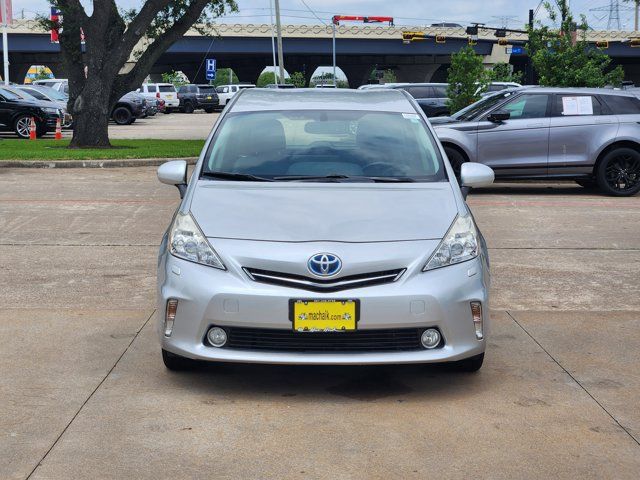 2014 Toyota Prius v Five