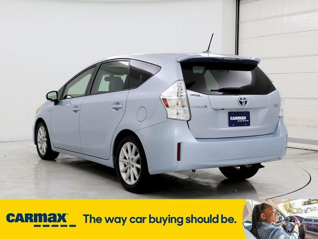 2014 Toyota Prius v Five