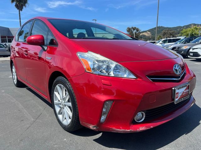 2014 Toyota Prius v Five