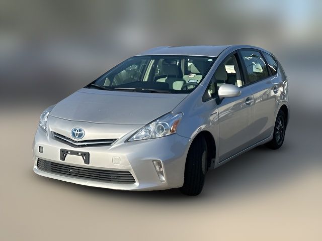 2014 Toyota Prius v Five