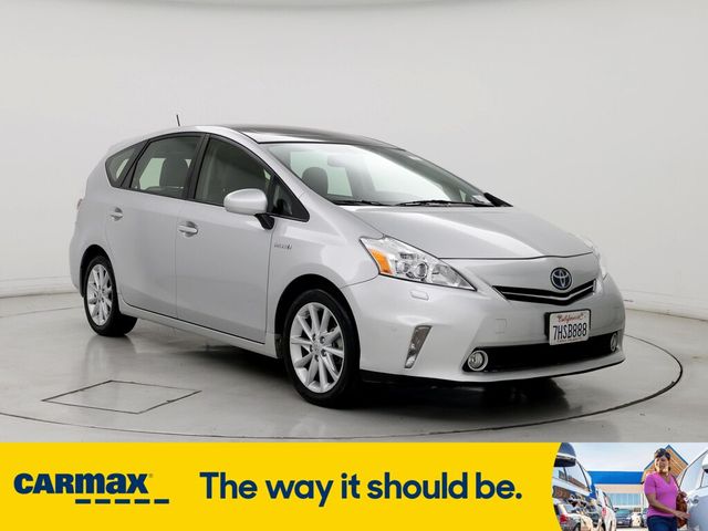 2014 Toyota Prius v Five