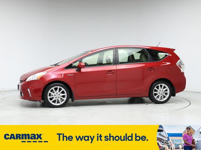 2014 Toyota Prius v Five