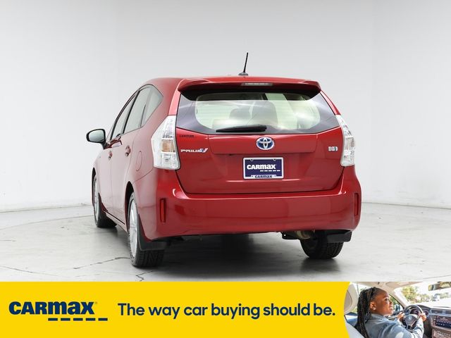 2014 Toyota Prius v Five