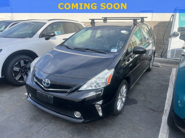 2014 Toyota Prius v Five