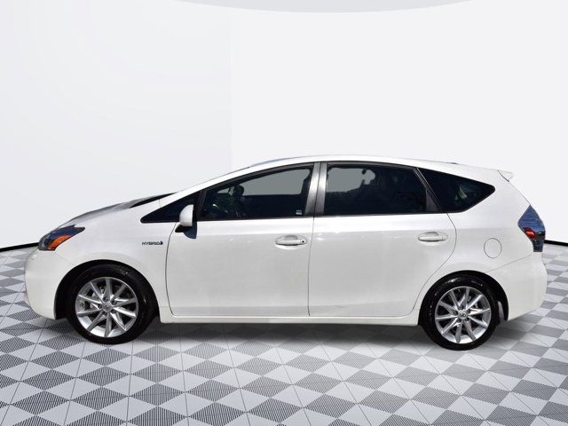 2014 Toyota Prius v Five