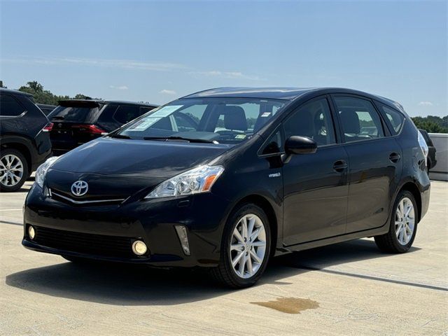 2014 Toyota Prius v Five