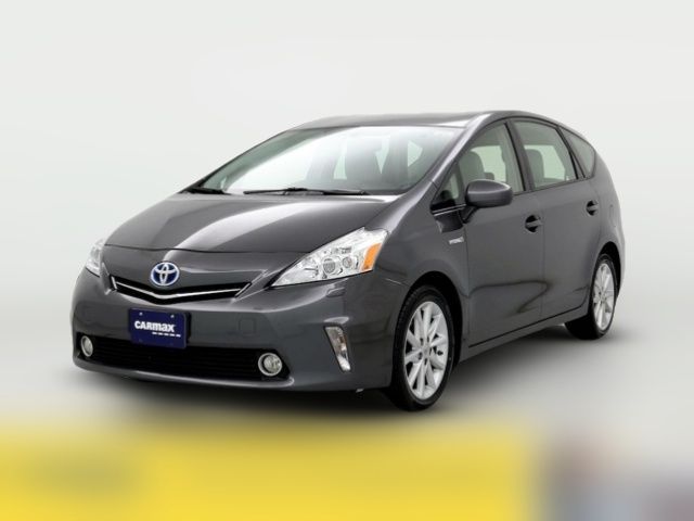 2014 Toyota Prius v Five