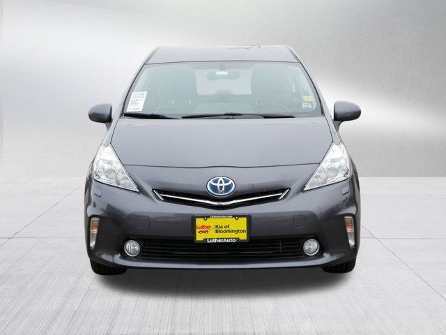 2014 Toyota Prius v Five