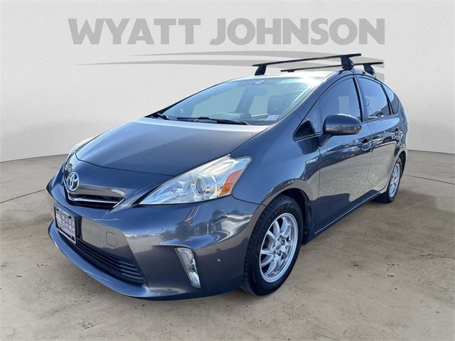 2014 Toyota Prius v Five