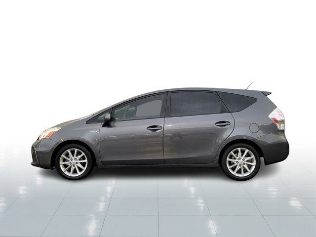 2014 Toyota Prius v Five