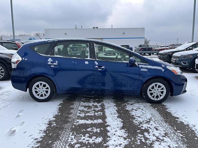 2014 Toyota Prius v Two