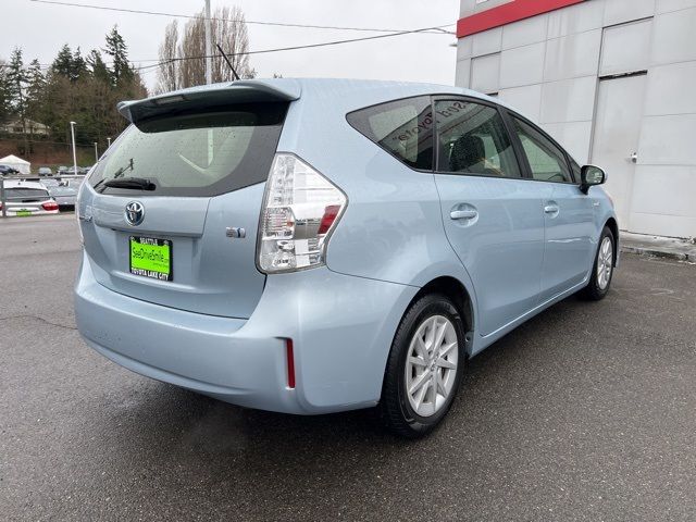 2014 Toyota Prius v Two