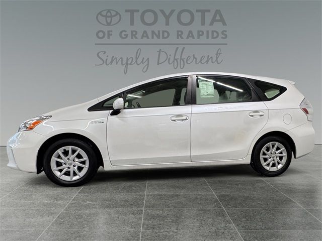 2014 Toyota Prius v Three