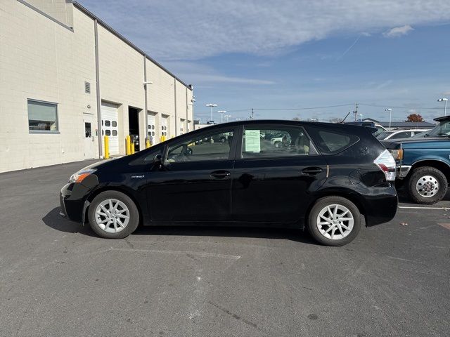 2014 Toyota Prius v Three