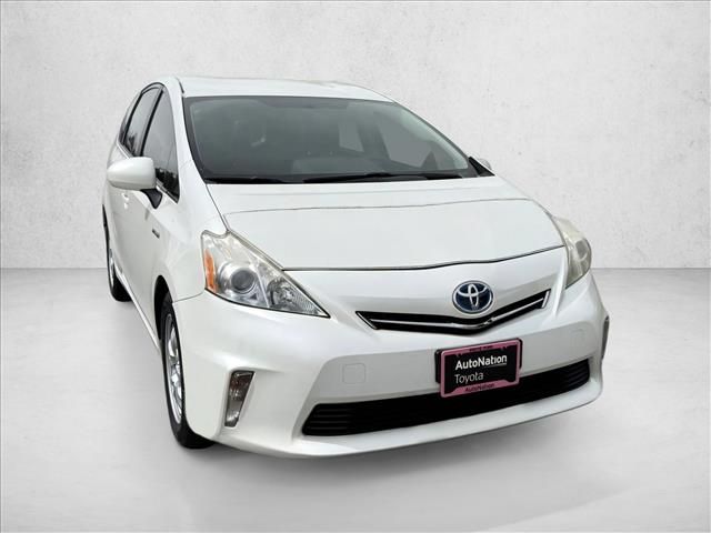 2014 Toyota Prius v Three