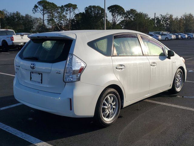 2014 Toyota Prius v Two