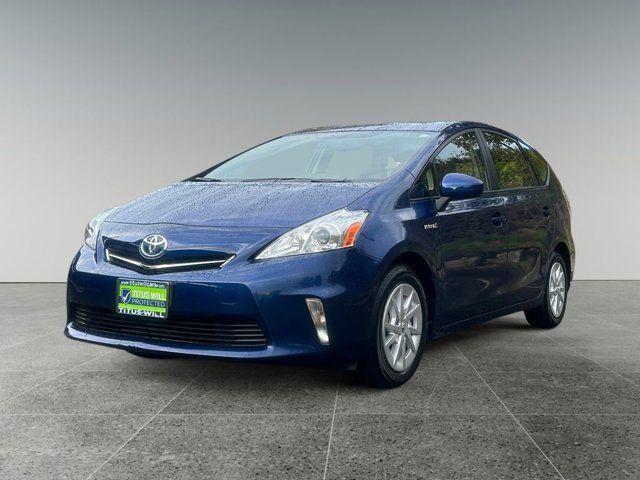 2014 Toyota Prius v Two