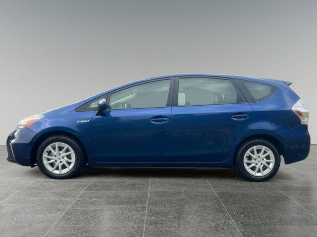 2014 Toyota Prius v Two