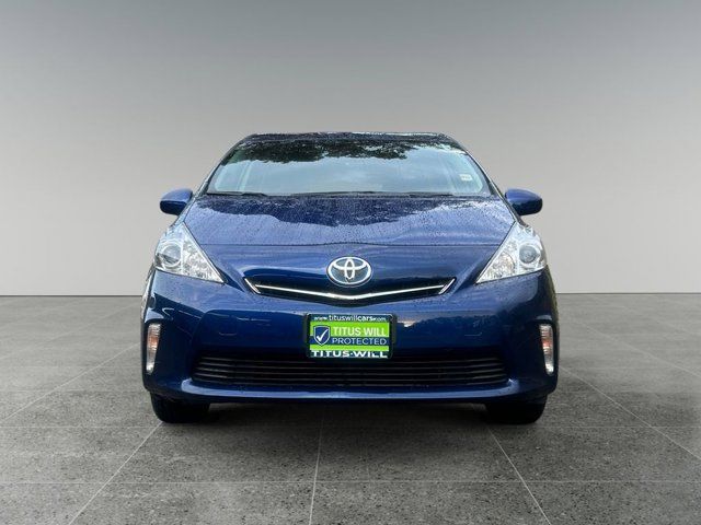 2014 Toyota Prius v Two