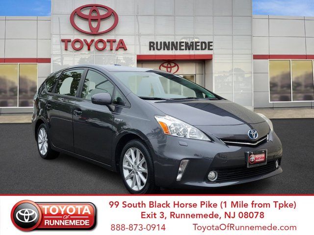 2014 Toyota Prius v Two