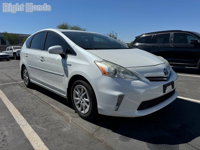 2014 Toyota Prius v Two