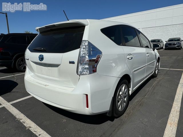 2014 Toyota Prius v Two