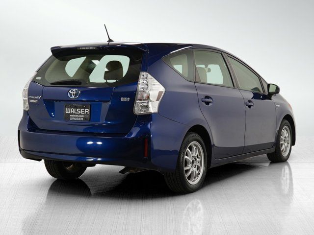 2014 Toyota Prius v Two