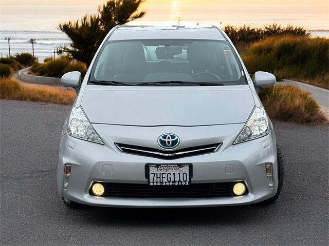 2014 Toyota Prius v Two